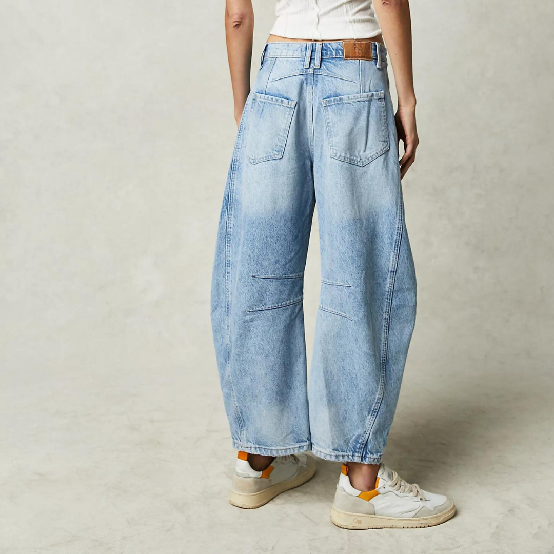 Salomé™ | Comfortable jeans with a wide fit