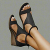 Black / 35
