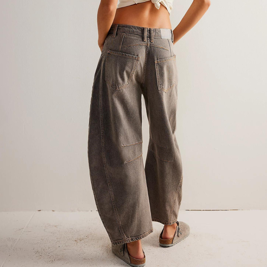 Salomé™ | Comfortable jeans with a wide fit