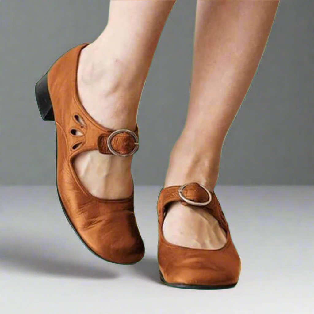 Reddish Brown / 35