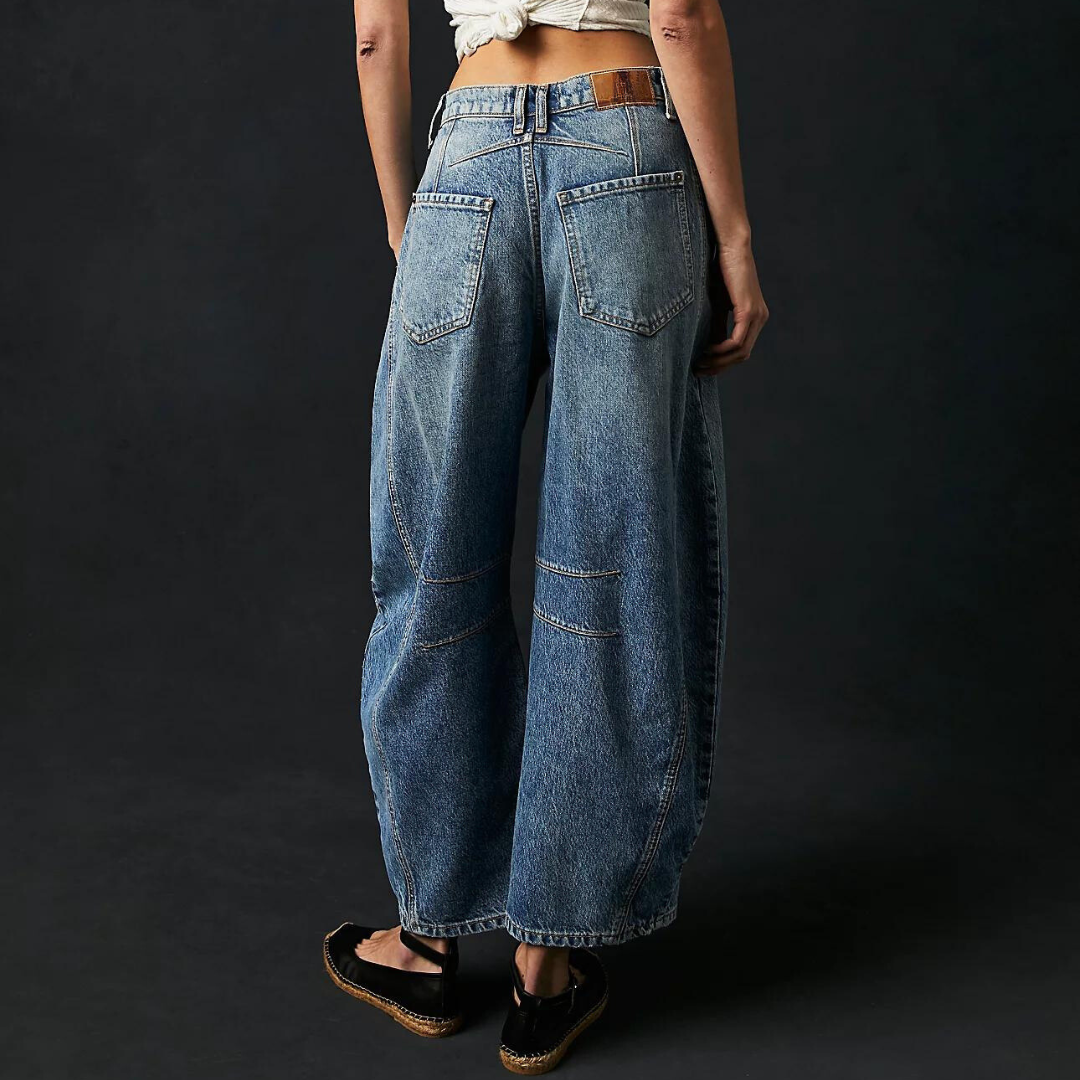 Salomé™ | Comfortable jeans with a wide fit