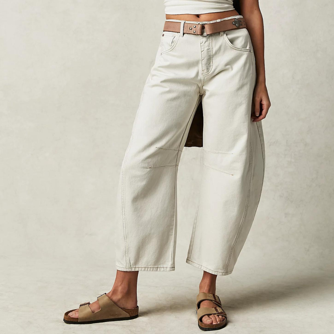 S (38) / White