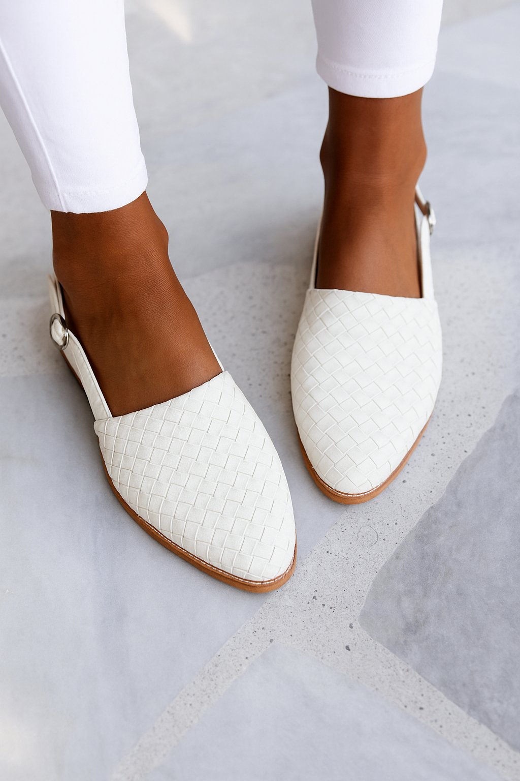 White / 35
