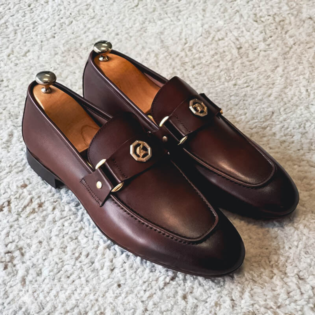 Brown / 38