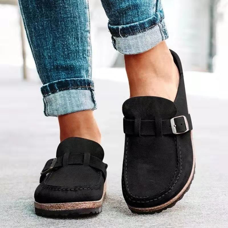 Black / 35