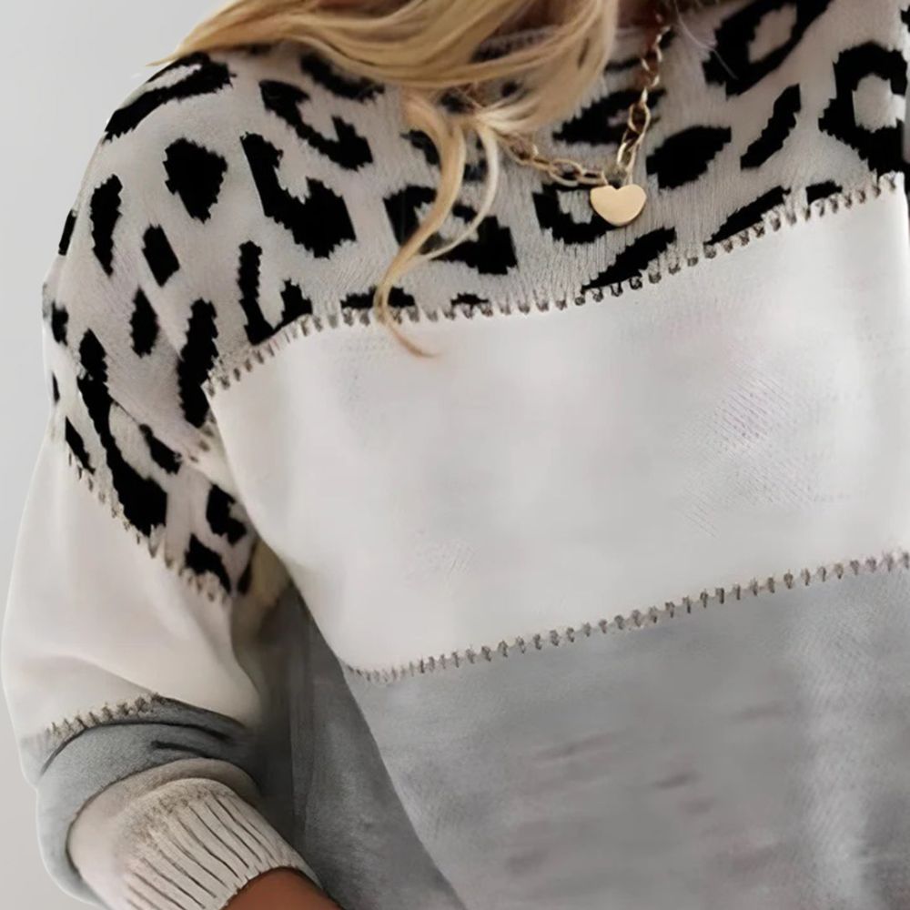 Pasca™ | Knitted Sweater with Leopard Pattern