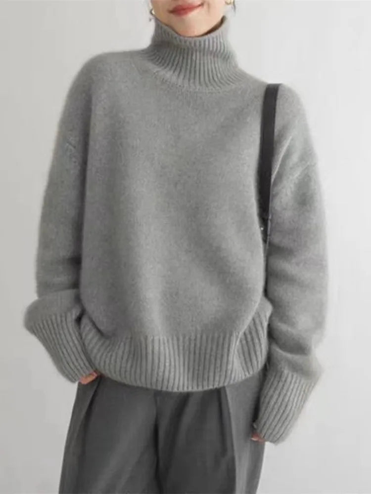Monika™ | Cashmere Turtleneck