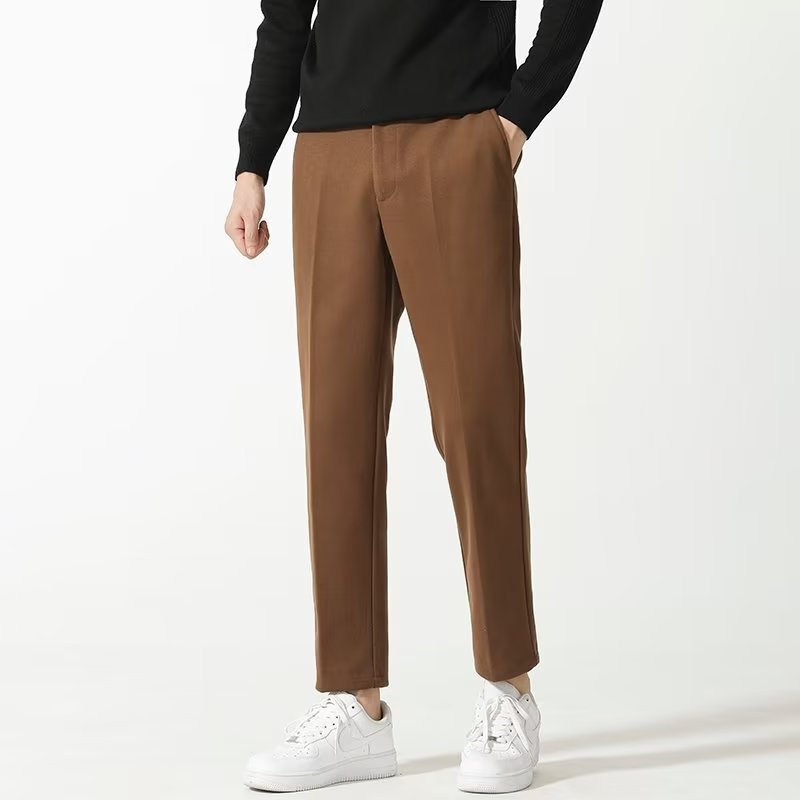 Brown / S