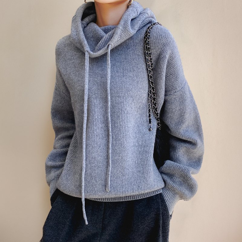 Charlie™ | Woolen Ladies Turtleneck