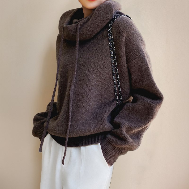 Charlie™ | Woolen Ladies Turtleneck