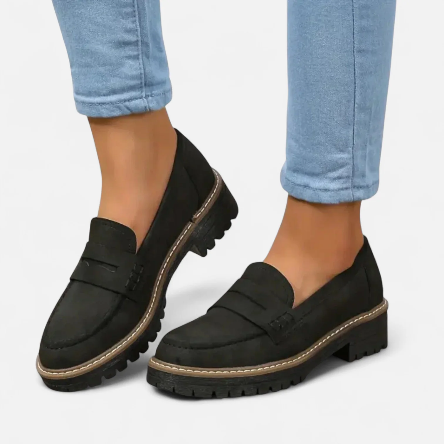 Black / 35