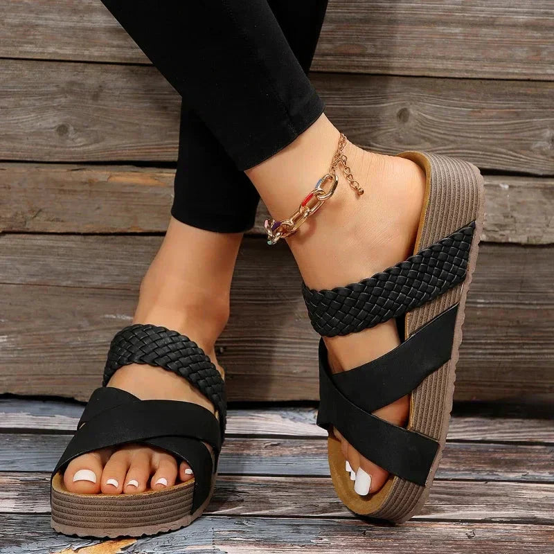 Black / 35