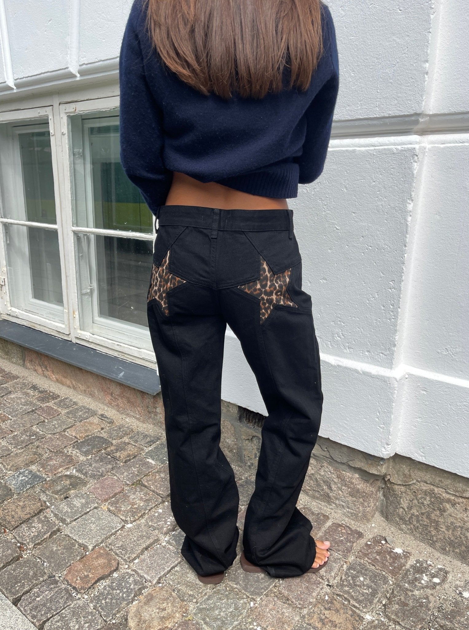 Black with leopard star / S-36