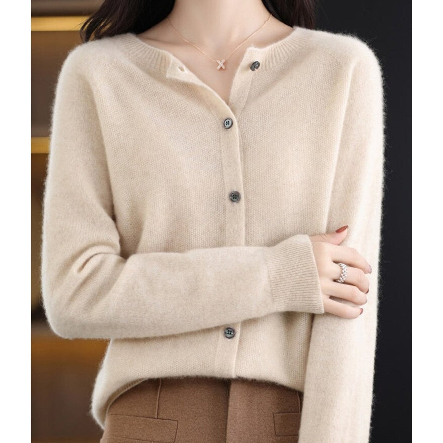 Pure Wool Ladies O-neck Cardigan Sweater